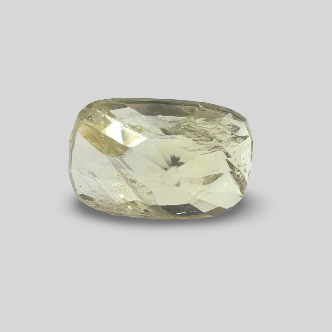 Natural Yellow Sapphire (Pukhraj) 5.72cts (23/267