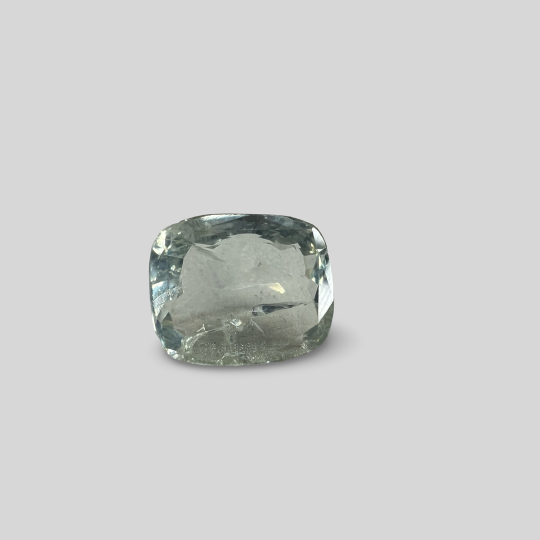 White Sapphire Pukhraj 5.22cts (30/380)